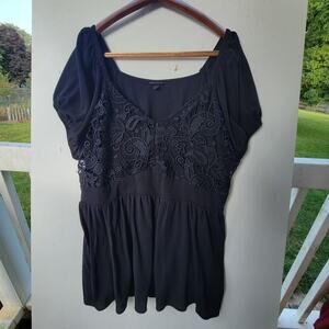 TORRID Crinkle Gauze With Lace Puff Short Sleeve Blouse NWT Size 2X